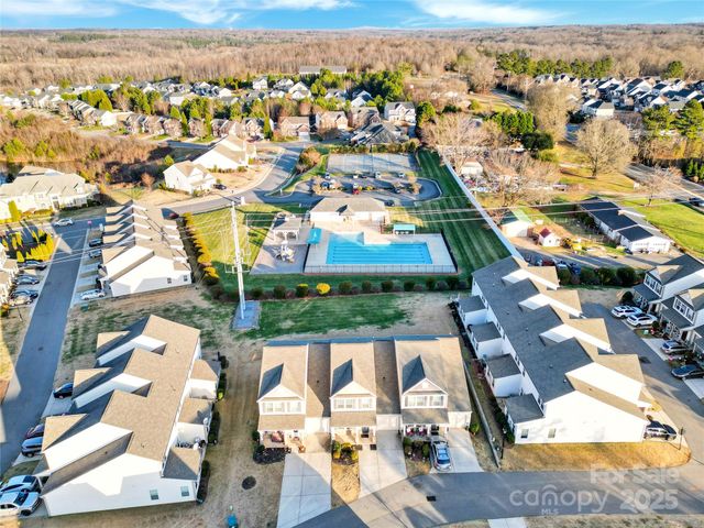 115 Davenport Drive B, Statesville, NC 28677