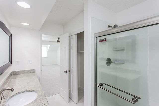 1748 Unicorn DR, Virginia Beach, VA 23454