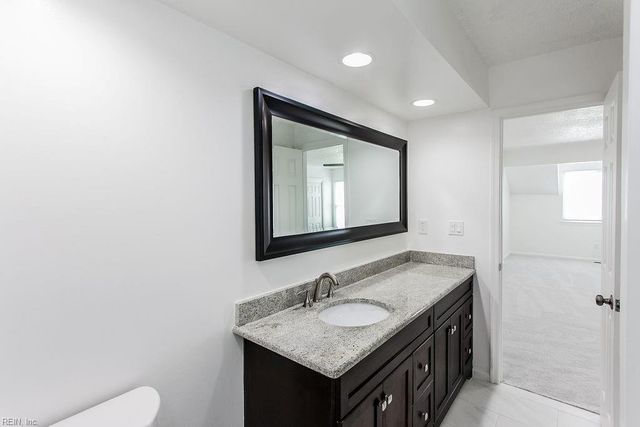 1748 Unicorn DR, Virginia Beach, VA 23454