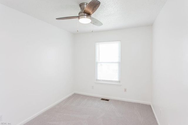 1748 Unicorn DR, Virginia Beach, VA 23454