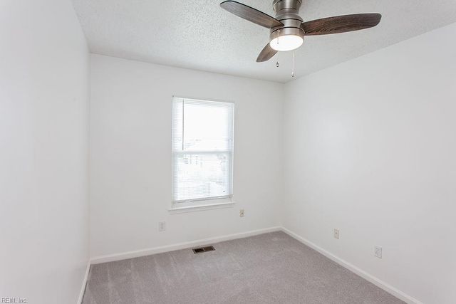 1748 Unicorn DR, Virginia Beach, VA 23454