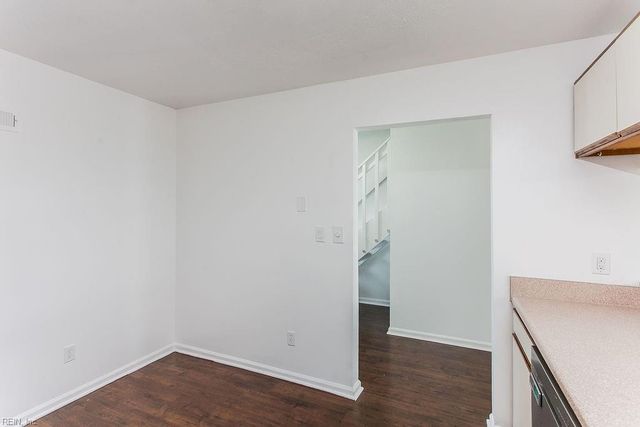 1748 Unicorn DR, Virginia Beach, VA 23454