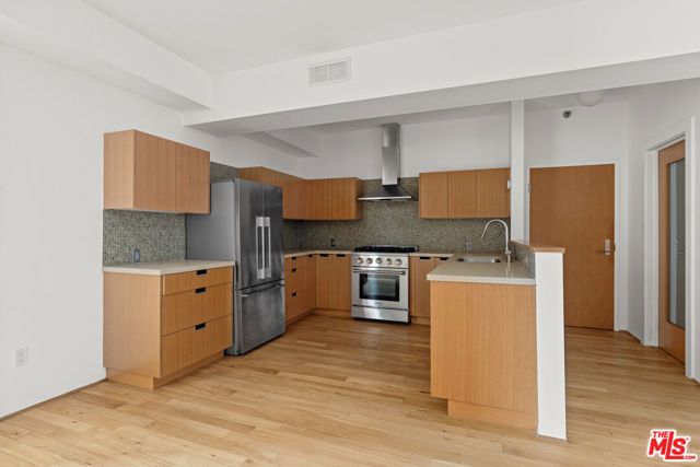 8 Brooks Avenue 11, Venice (los Angeles), CA 90291
