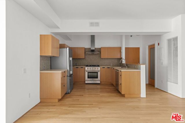 8 Brooks Avenue 11, Venice (los Angeles), CA 90291