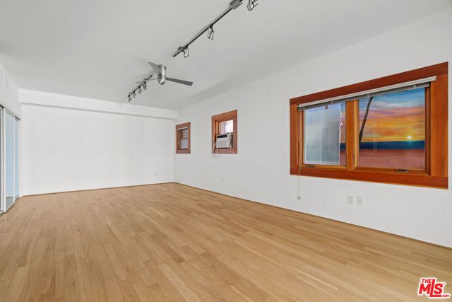 8 Brooks Avenue 11, Venice (los Angeles), CA 90291