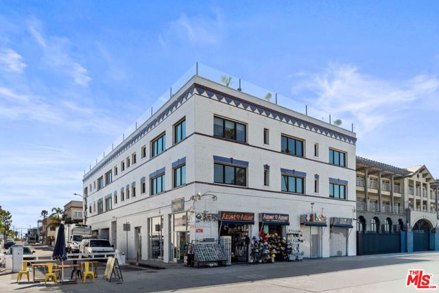 8 Brooks Avenue 11, Venice (los Angeles), CA 90291