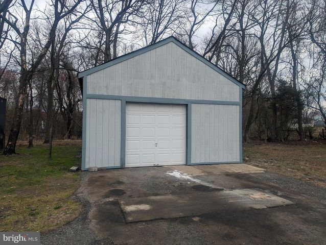 233 WHITE HORSE PIKE, Clementon, NJ 08021