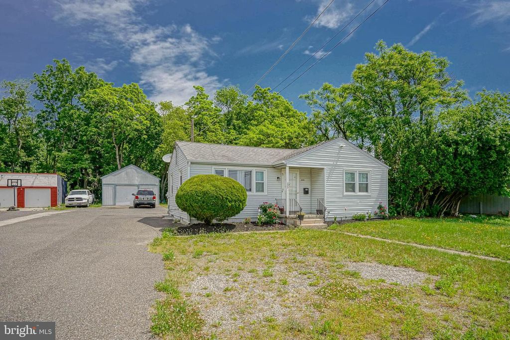 233 WHITE HORSE PIKE, Clementon, NJ 08021