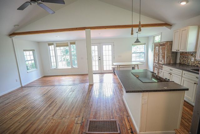 1211 14th Ave, S, Nashville, TN 37212