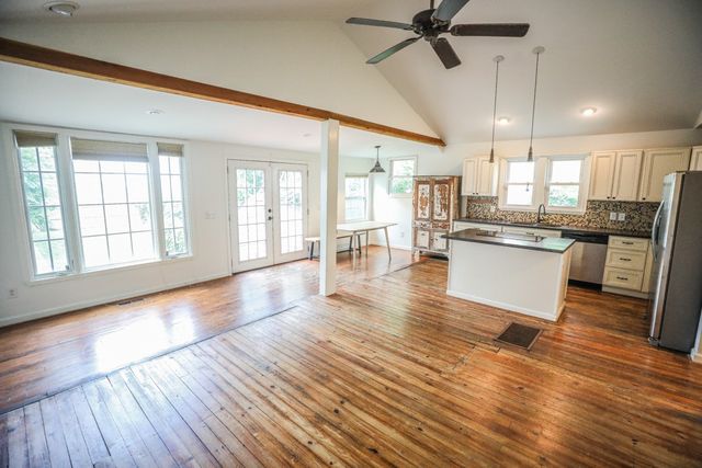 1211 14th Ave, S, Nashville, TN 37212