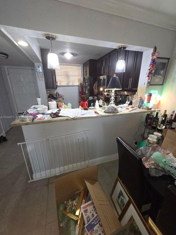 112 Lake Emerald Dr 106, Oakland Park, FL 33309