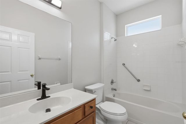 305 MANOR VIEW LANE, Deland, FL 32724