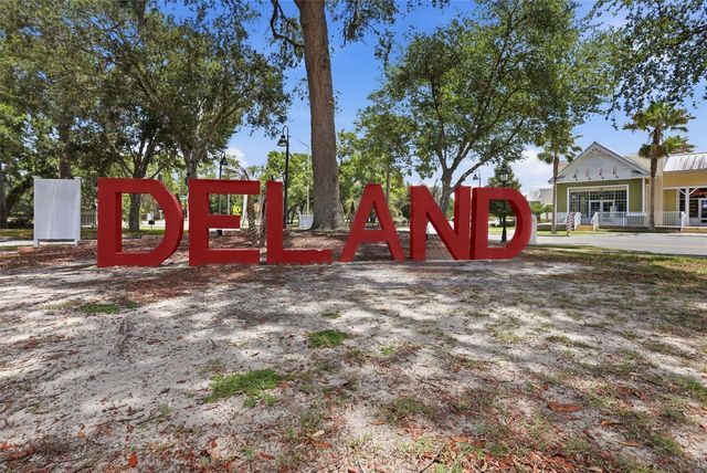 305 MANOR VIEW LANE, Deland, FL 32724