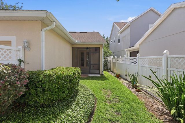 305 MANOR VIEW LANE, Deland, FL 32724