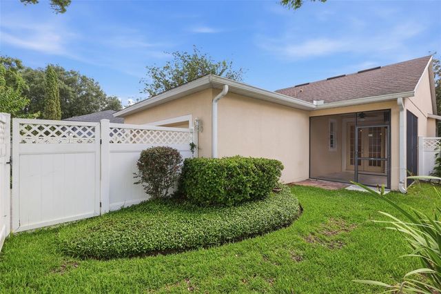 305 MANOR VIEW LANE, Deland, FL 32724