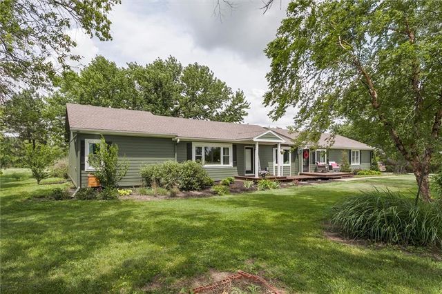 23034 W 231st Terrace, Spring Hill, KS 66083
