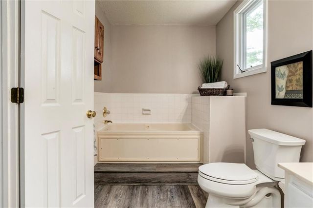 23034 W 231st Terrace, Spring Hill, KS 66083
