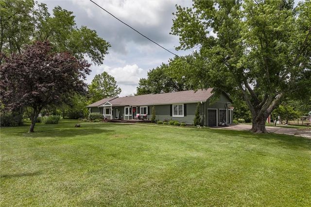 23034 W 231st Terrace, Spring Hill, KS 66083