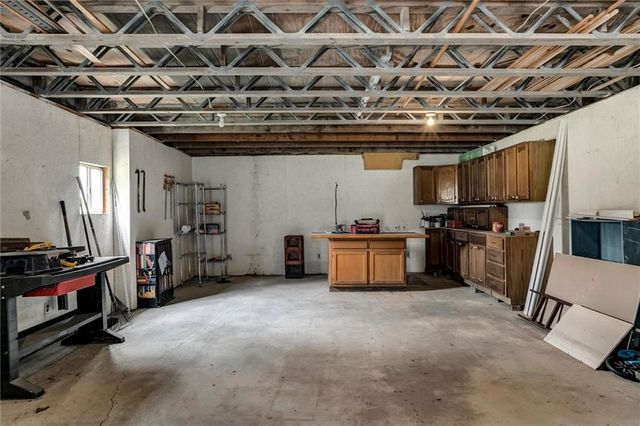 23034 W 231st Terrace, Spring Hill, KS 66083