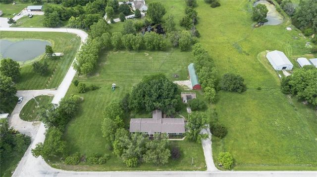 23034 W 231st Terrace, Spring Hill, KS 66083