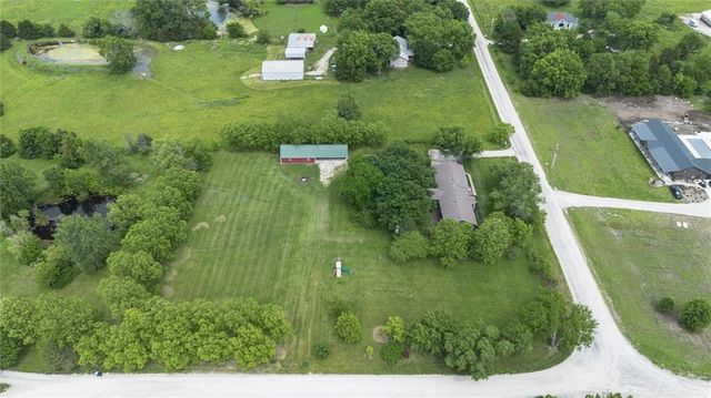 23034 W 231st Terrace, Spring Hill, KS 66083