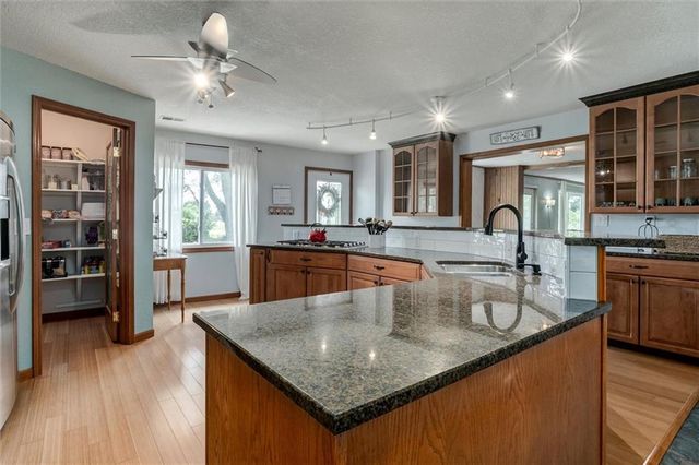 23034 W 231st Terrace, Spring Hill, KS 66083