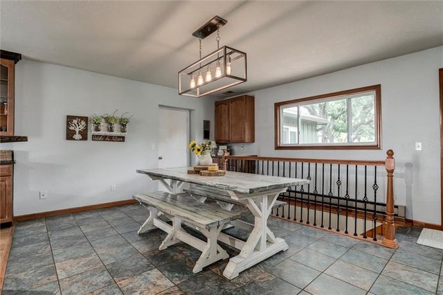 23034 W 231st Terrace, Spring Hill, KS 66083