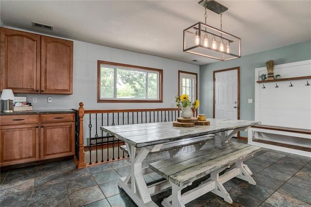 23034 W 231st Terrace, Spring Hill, KS 66083