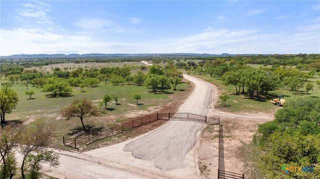 960 Gipson Road, Johnson City, TX 78636