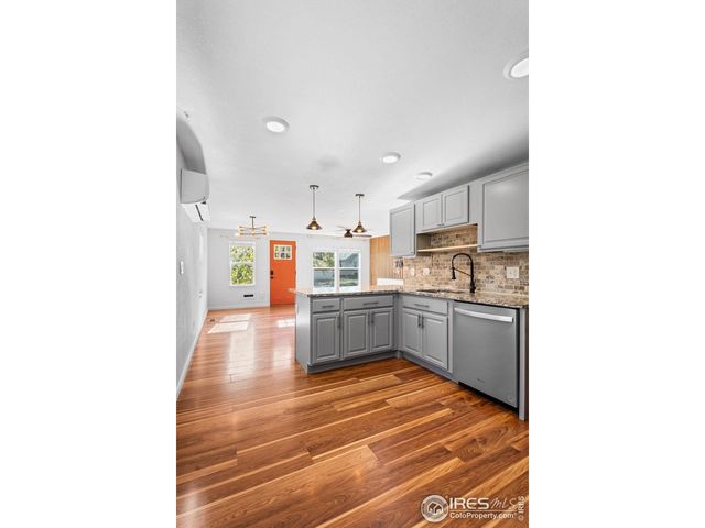 631 E 12th St, Loveland, CO 80537