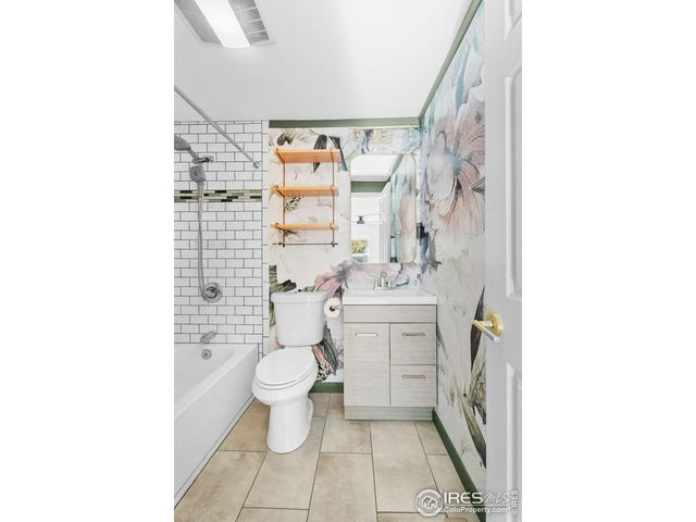 631 E 12th St, Loveland, CO 80537