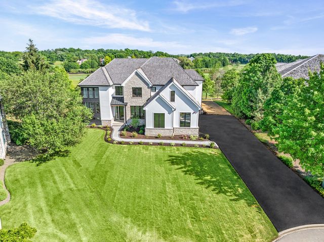 28920 N Niblick Knoll Court, Ivanhoe, IL 60060