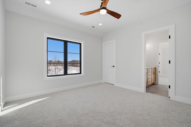 28920 N Niblick Knoll Court, Ivanhoe, IL 60060