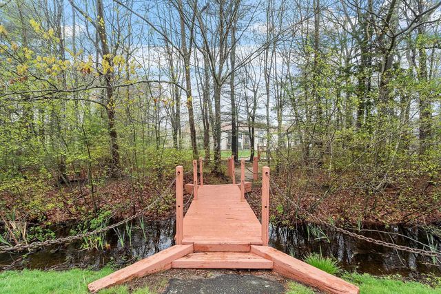 809 White Cedar Boulevard, Portsmouth, NH 03801