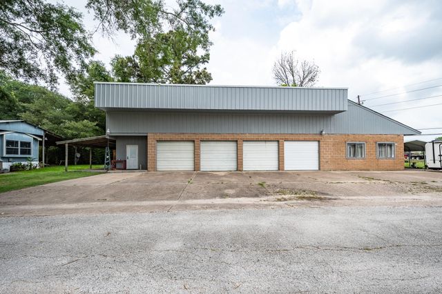 24919 Fm 2100 Road, Huffman, TX 77336