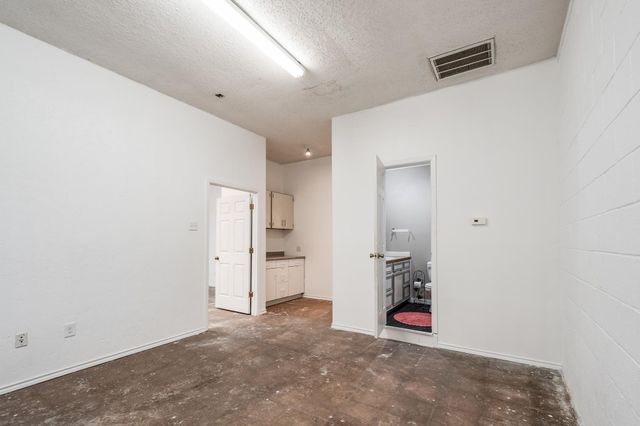 24919 Fm 2100 Road, Huffman, TX 77336