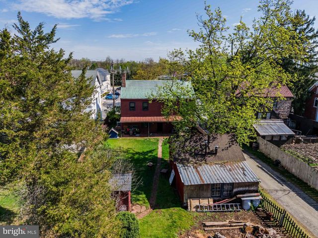 414 W KING ST, East Berlin, PA 17316