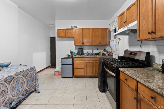 350 E 51st Street, Brooklyn, NY 11203