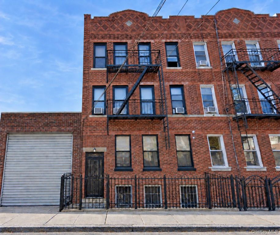 350 E 51st Street, Brooklyn, NY 11203 — exterior