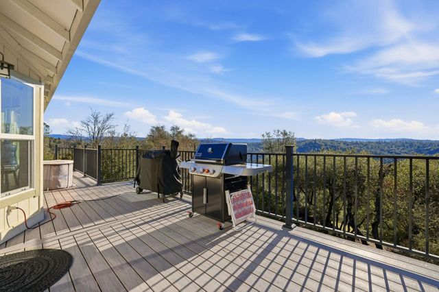 5045 Free Fox Ln, Placerville, CA 95667