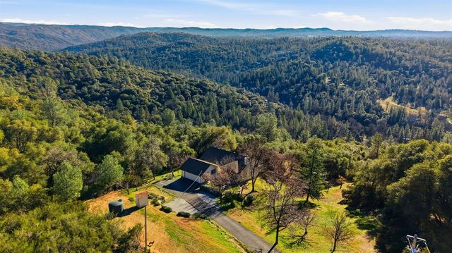 5045 Free Fox Ln, Placerville, CA 95667