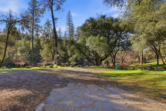 5045 Free Fox Ln, Placerville, CA 95667