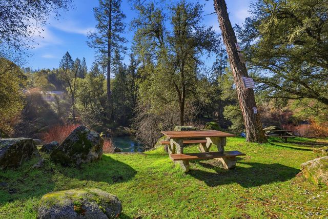 5045 Free Fox Ln, Placerville, CA 95667