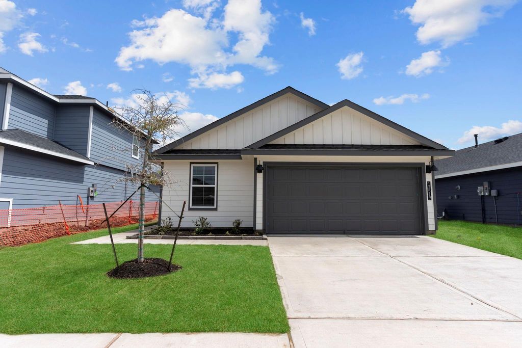 2618 Magnolia Meadow Lane, Rosenberg, TX 77471