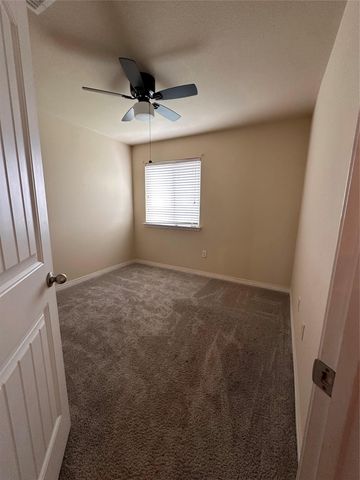 207 Liard River RD, Hutto, TX 78634