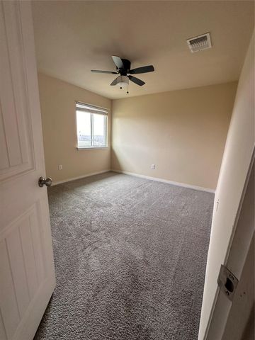 207 Liard River RD, Hutto, TX 78634