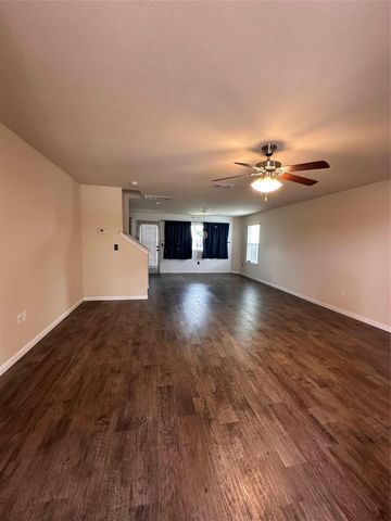 207 Liard River RD, Hutto, TX 78634