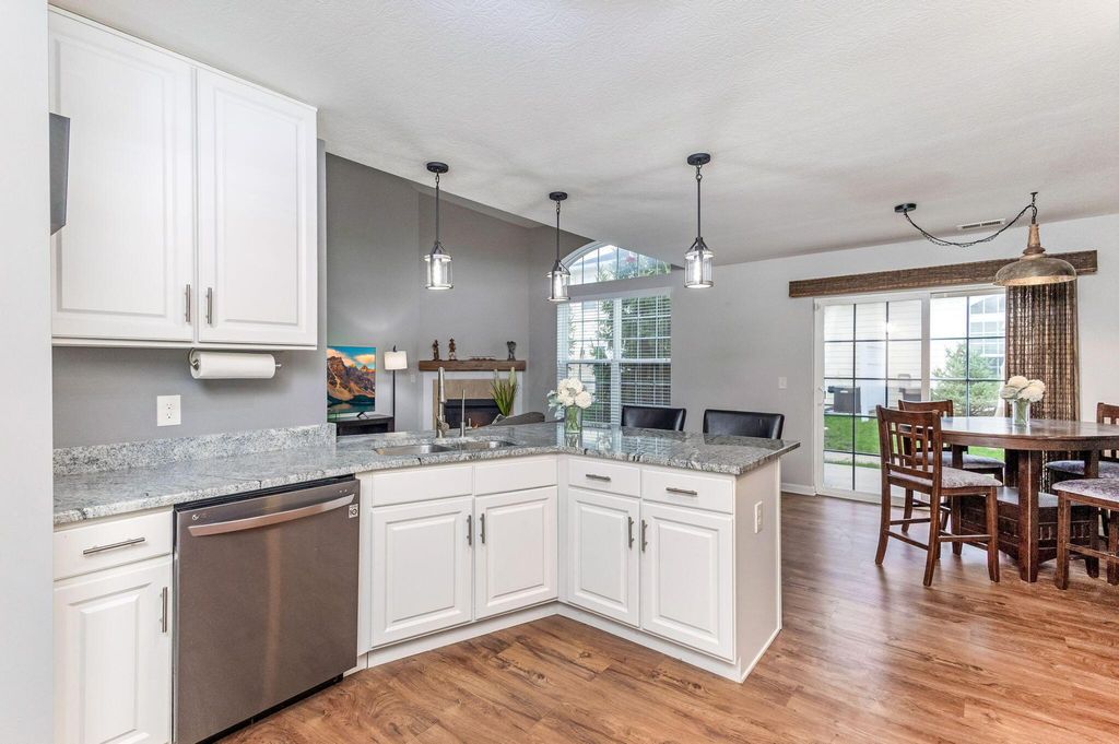 81 Lakes at Cheshire Drive, Delaware, OH 43015