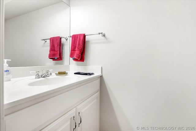 11748 S Canton Avenue, Tulsa, OK 74137