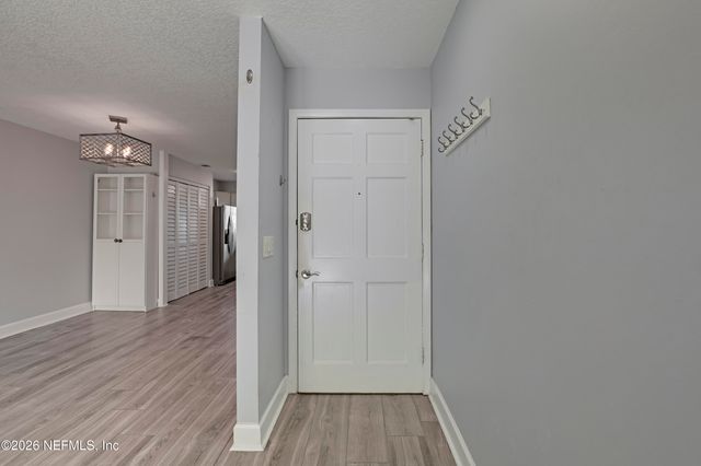 4915 BAYMEADOWS Road 8H, Jacksonville, FL 32217